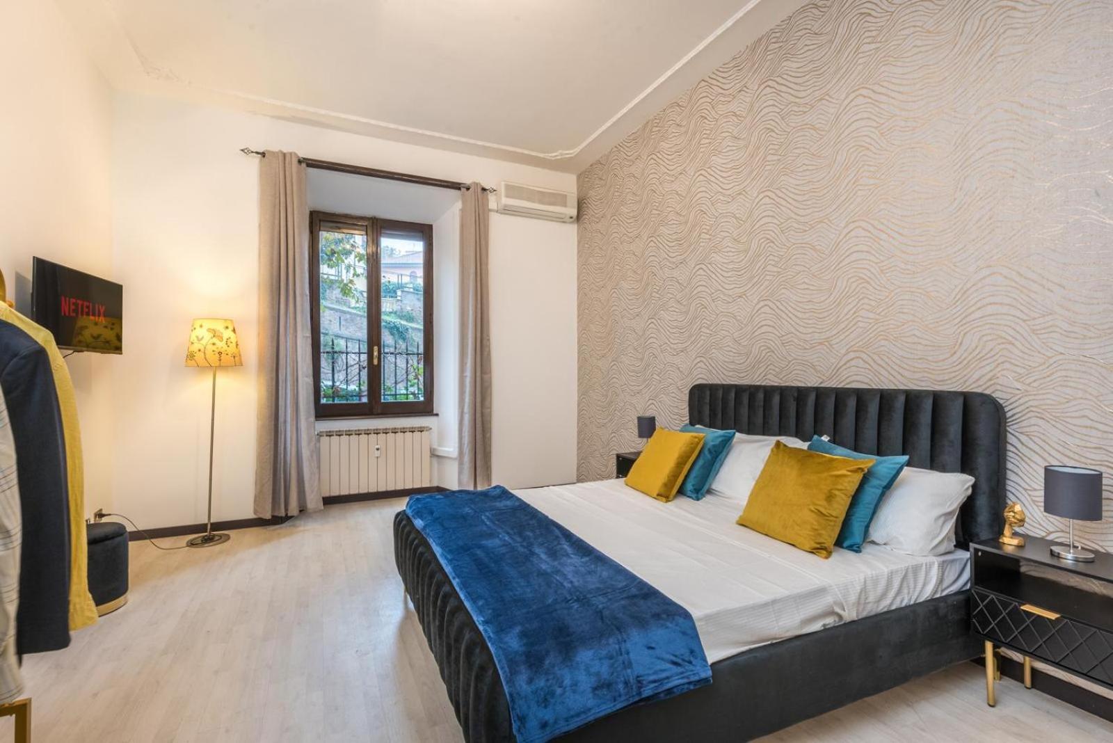 Apartment La Dolce A Trastevere Luxury 3 Bedroom In Centro